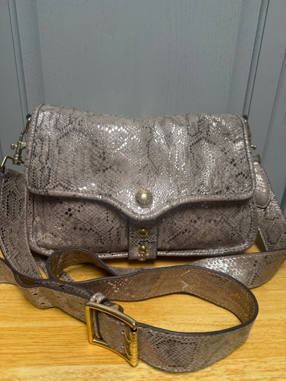 Aimee Kestenberg Great Escape Medium Leather Crossbody - Picture 8 of 17